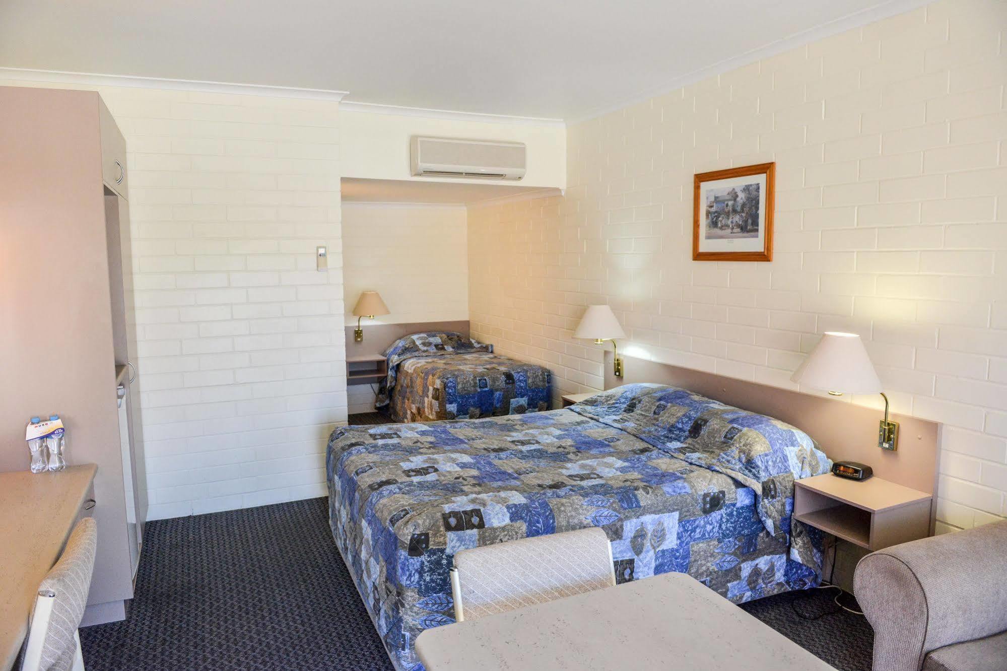 Pioneer Motel Goondiwindi Kültér fotó