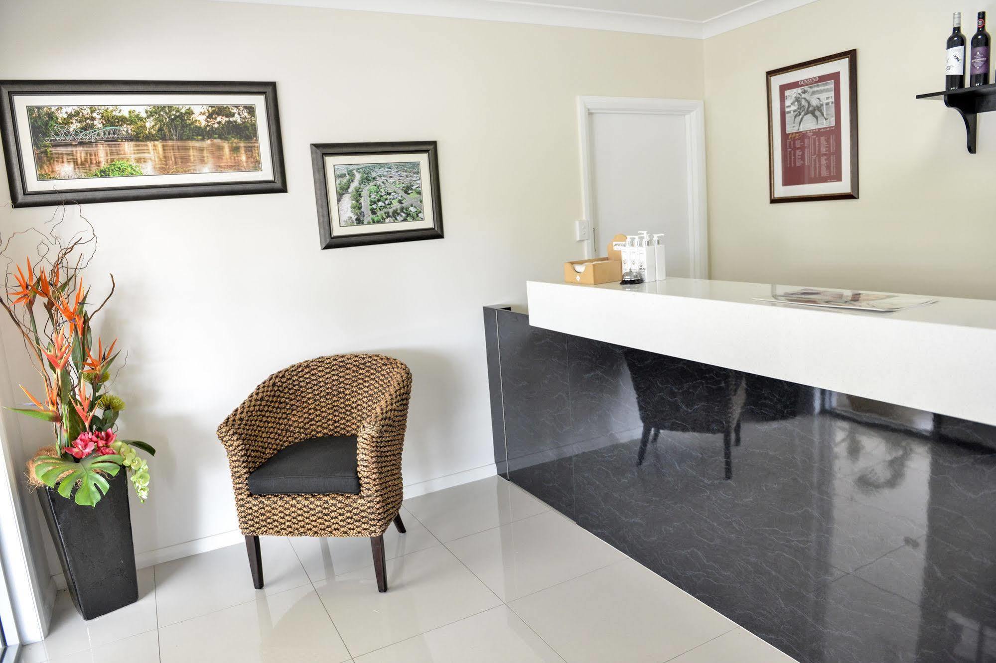Pioneer Motel Goondiwindi Kültér fotó