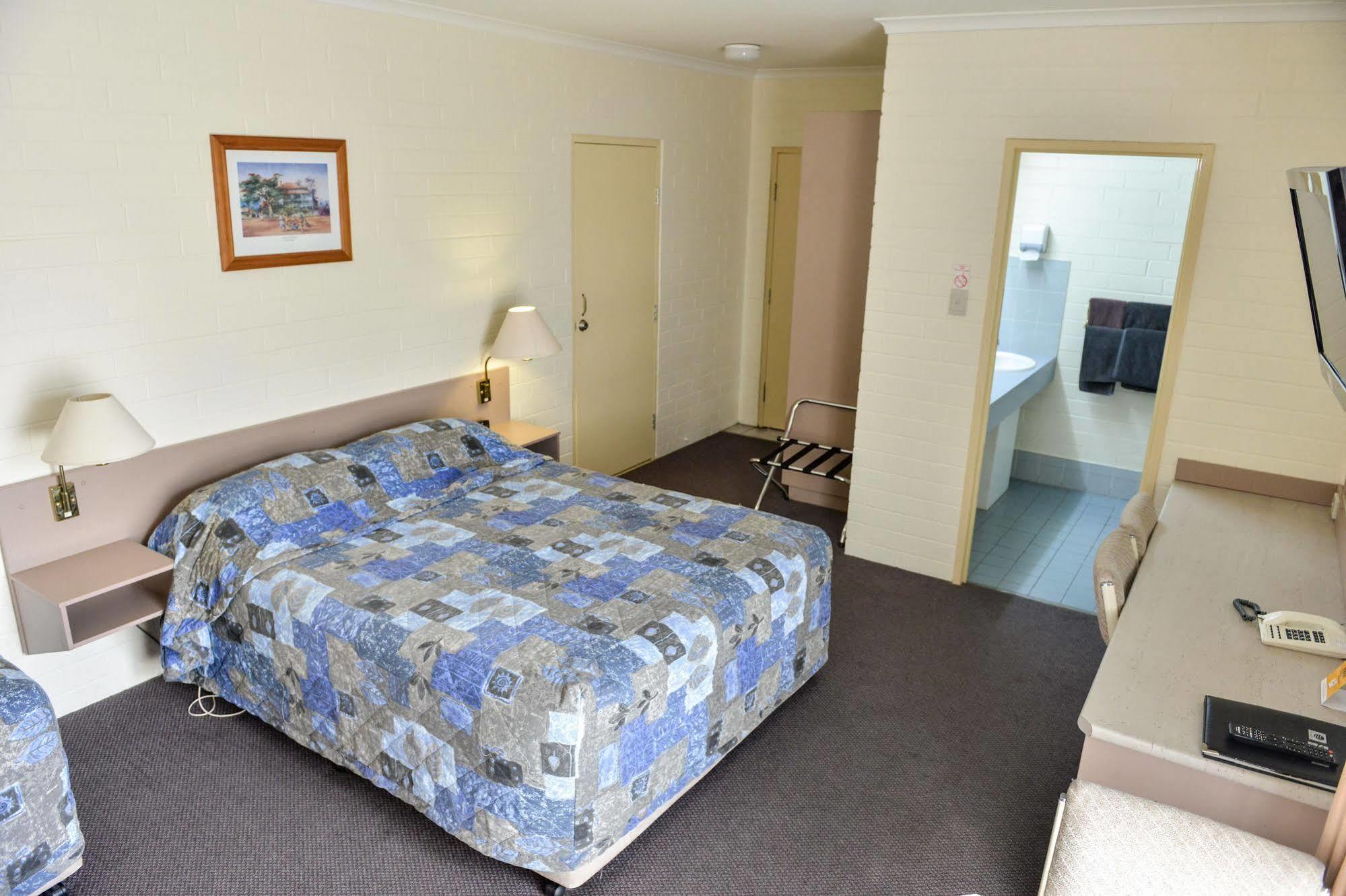 Pioneer Motel Goondiwindi Kültér fotó