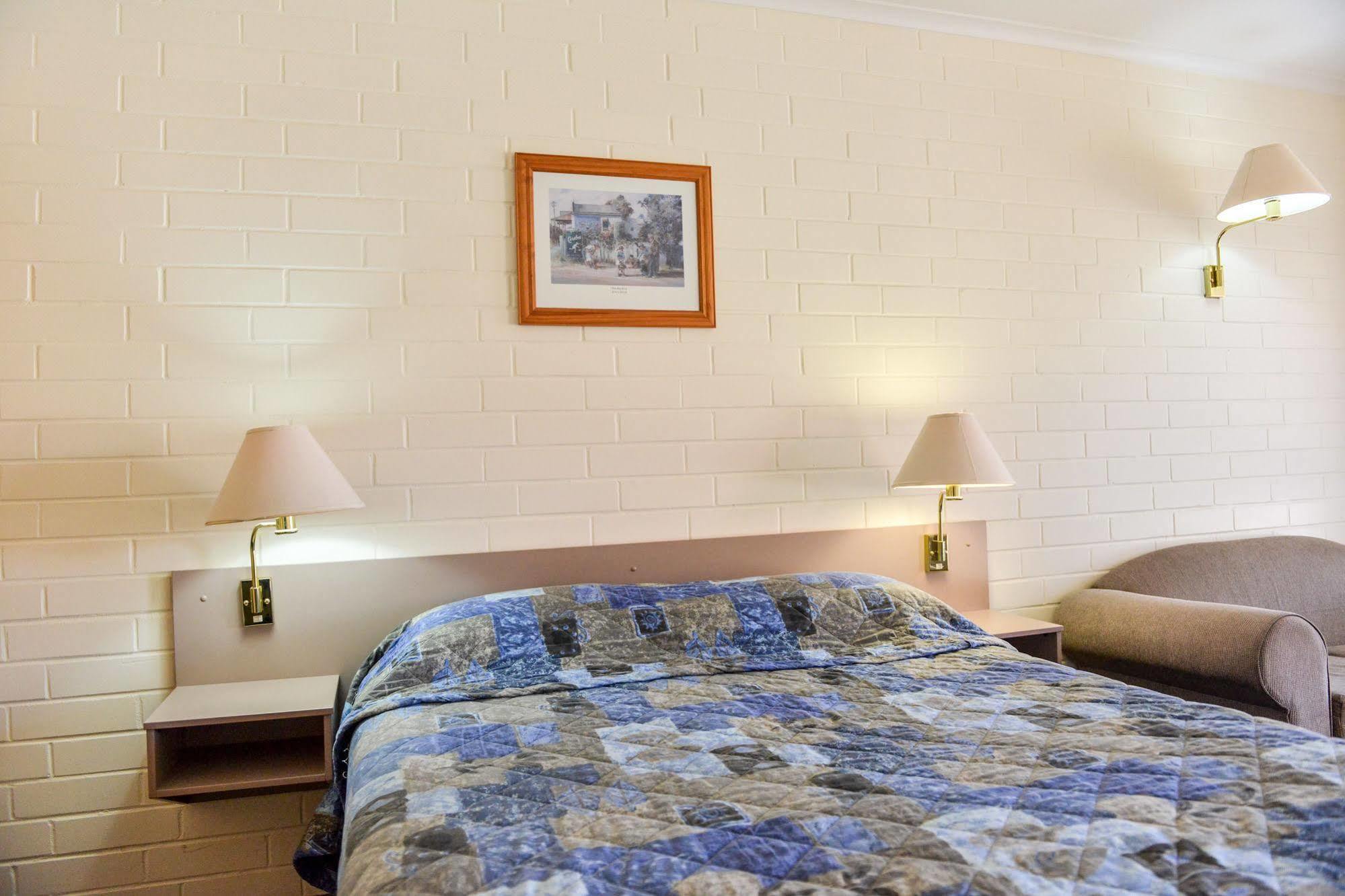 Pioneer Motel Goondiwindi Kültér fotó