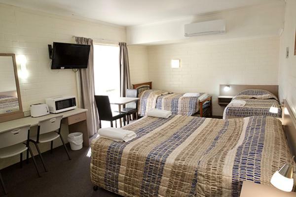Pioneer Motel Goondiwindi Kültér fotó