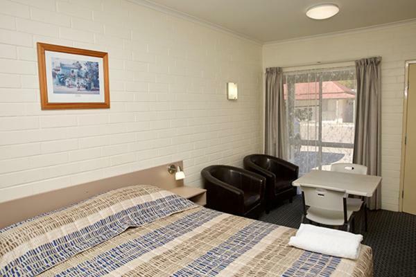 Pioneer Motel Goondiwindi Kültér fotó