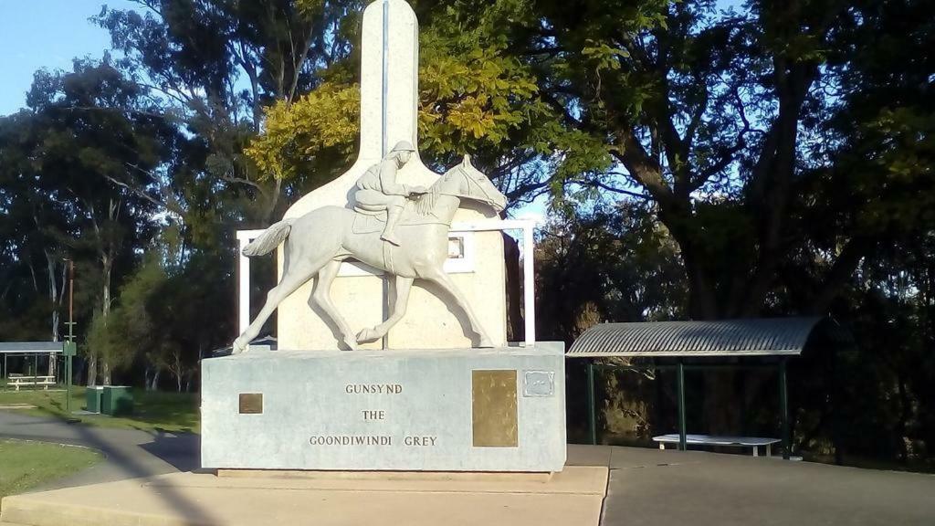 Pioneer Motel Goondiwindi Kültér fotó